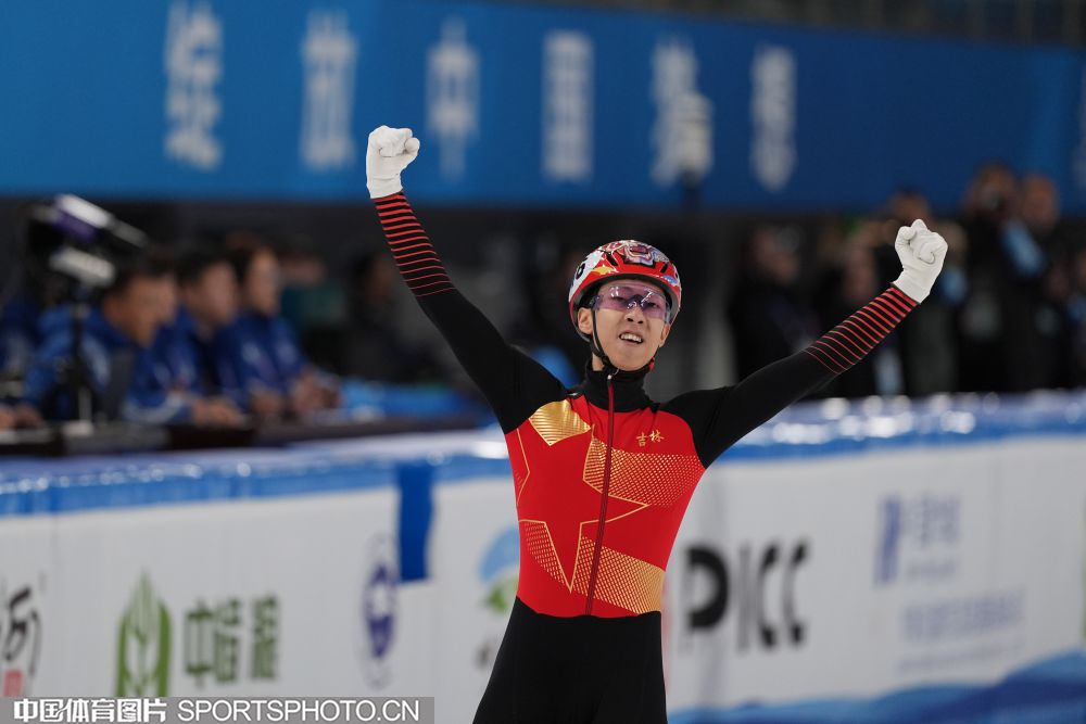 北青：邵佳一首期国足集训最早明年1月，将推进年轻化进程
